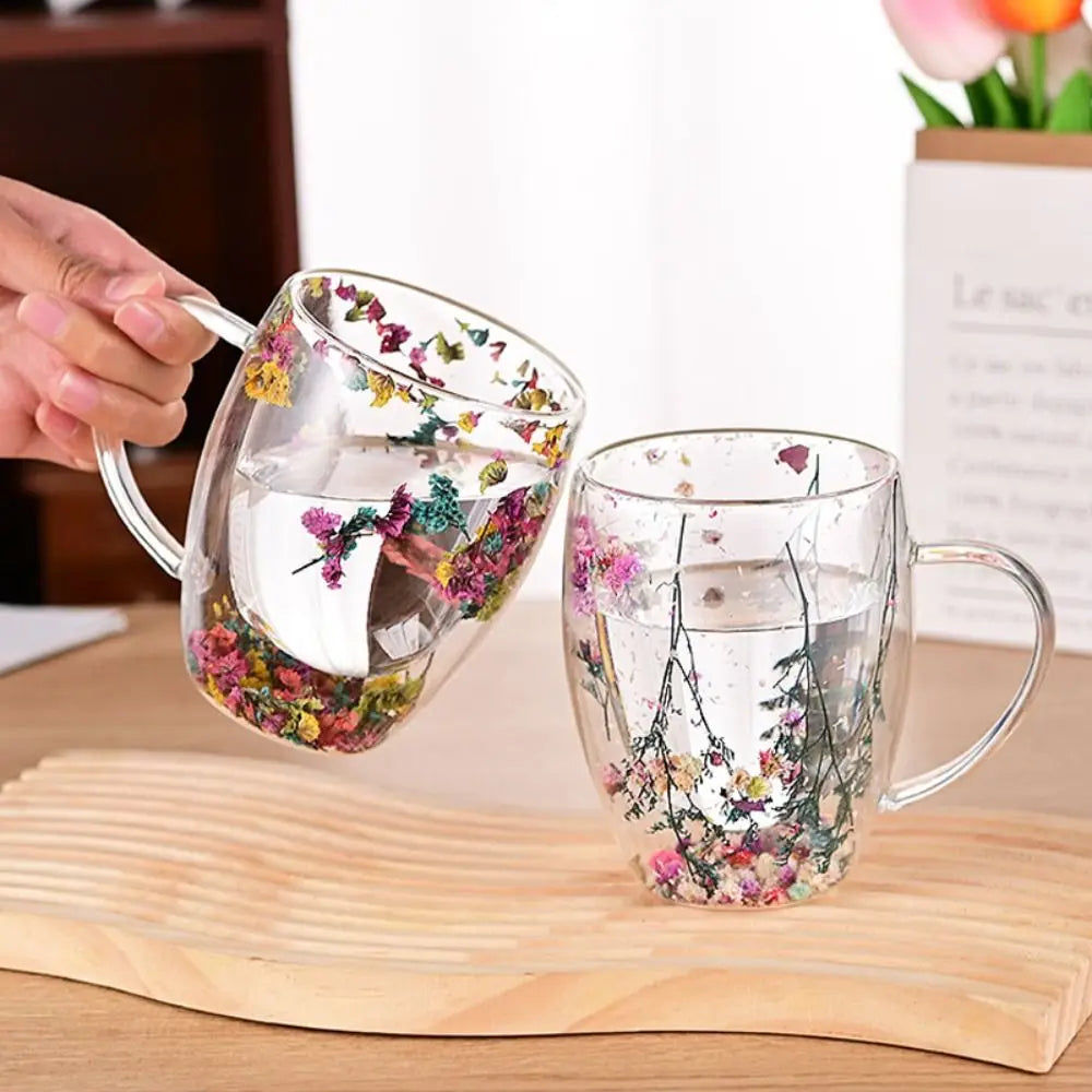 Caneca de Vidro Dupla Parede com Flores Secas