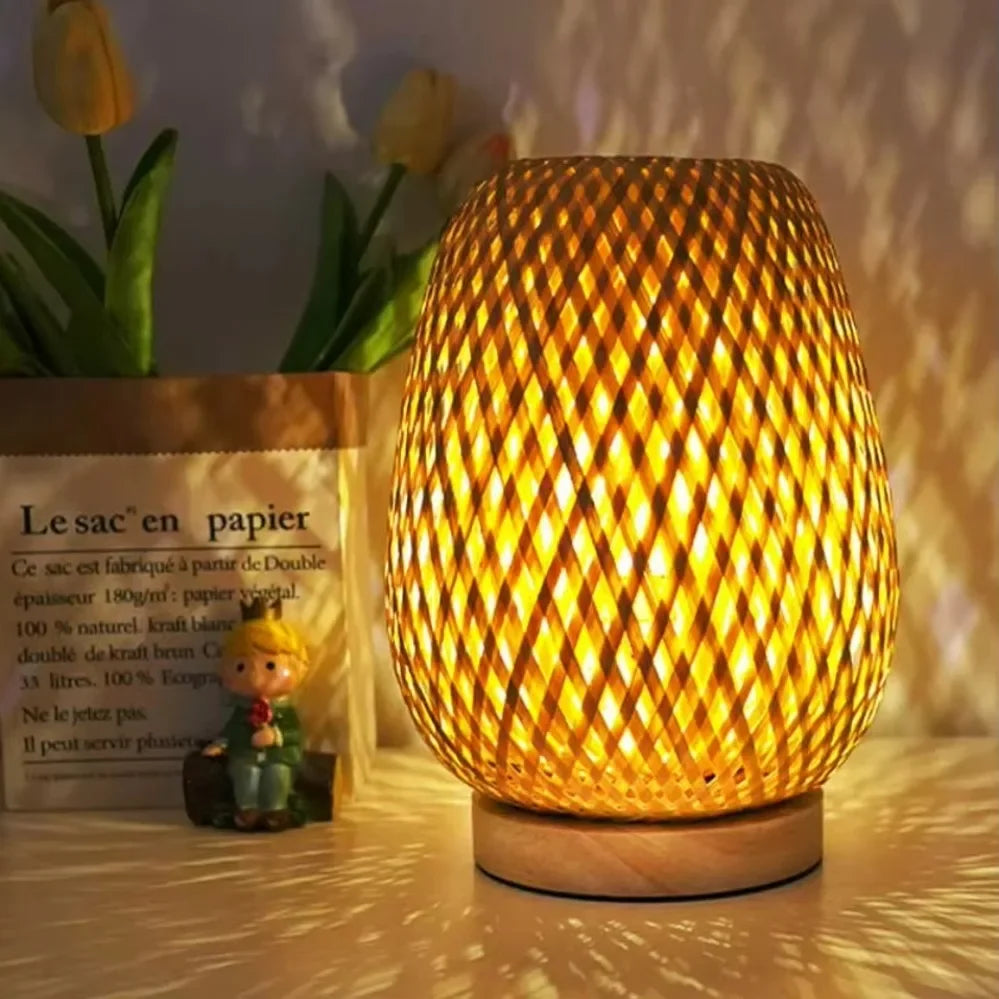 Luminaria_de_Mesa_Bambu_Tran_ado_Belo_Morar