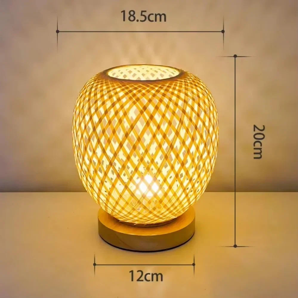 Luminaria_de_Mesa_Bambu_Tran_ado_Belo_Morar