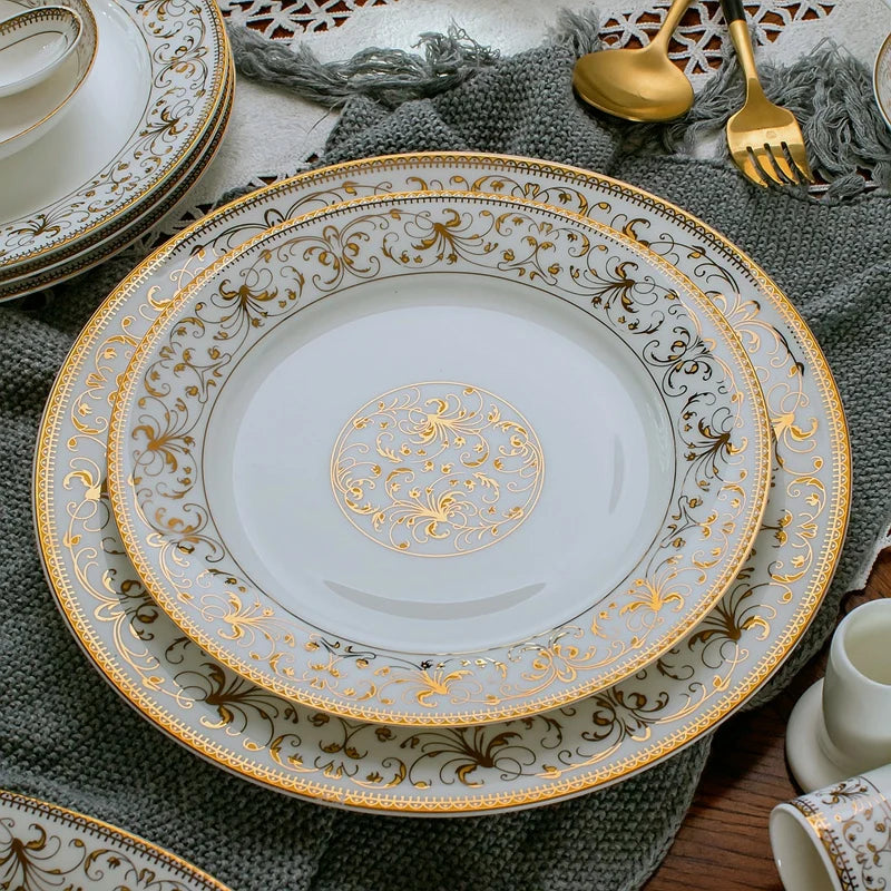 Prato_Imperial_com_Detalhes_Dourados_Belo_Morar