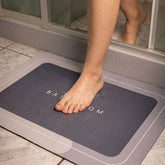 Tapete_de_Banheiro_Absorvente_Antiderrapante_Secagem_Rapida_Belo_Morar